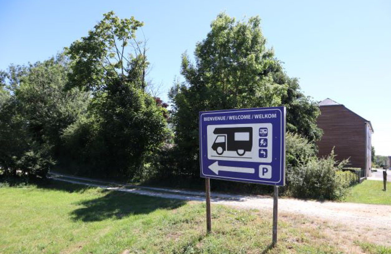 Camping de chnefleur les deux eaux 12